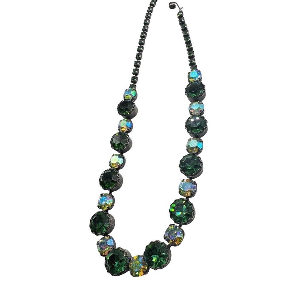 Striking mix of deep emerald green chatons vintage‎ inspired rivière design EUC